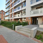 Beige 3City Apartment With Parking In Gdansk By Noclegi Renters